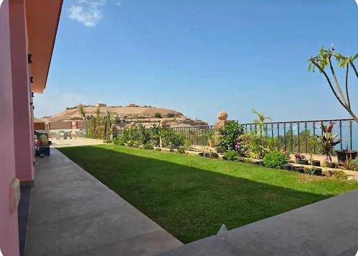 Private Pool And Sea View